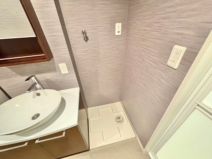 物件内観写真13　(洗濯機置場)