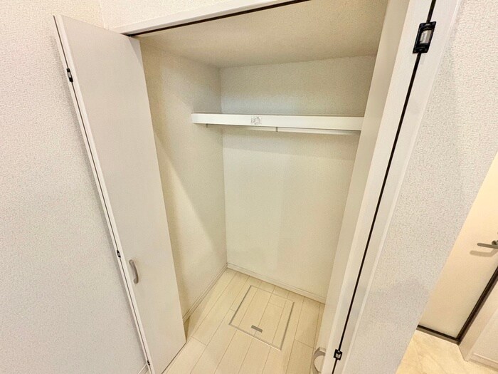 物件内観写真18　(収納)
