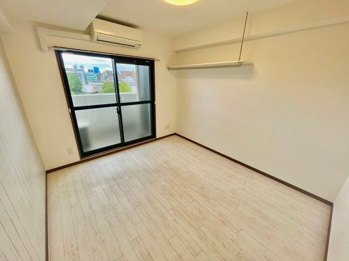 物件内観写真13　(居室)