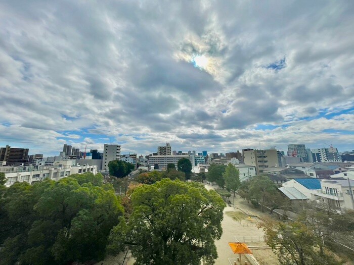 物件内観写真17　(室内からの展望)