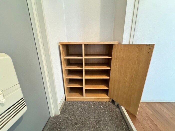 物件内観写真16　(靴箱)