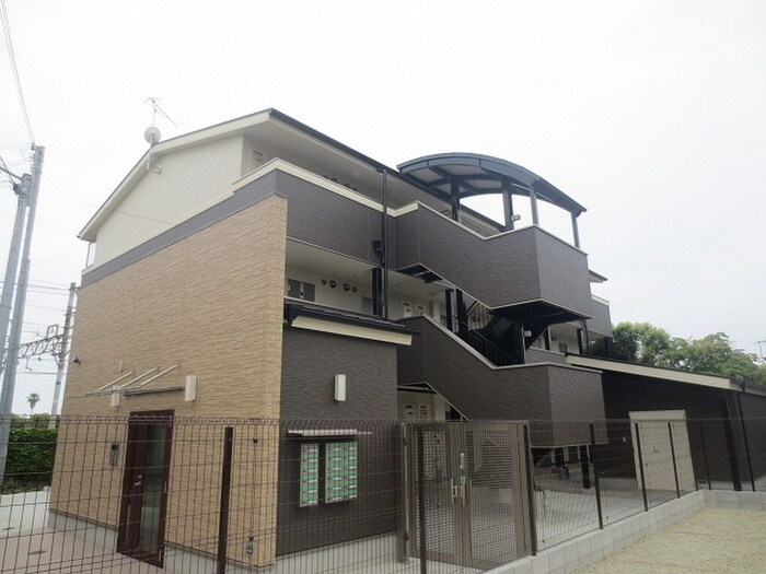 物件外観写真1　(外観写真)