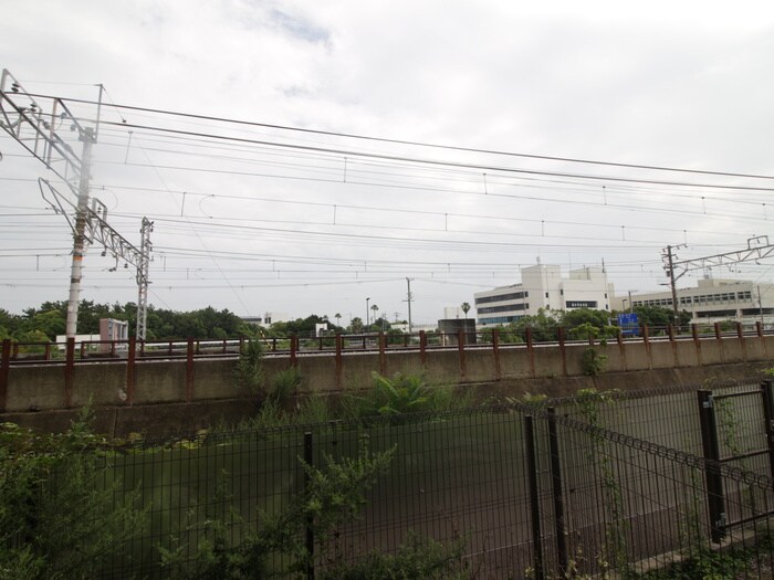 物件内観写真18　(室内からの展望)