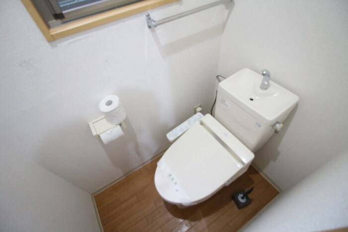 物件内観写真12　(トイレ)