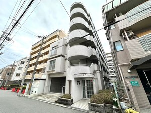 十三ハウス外観写真