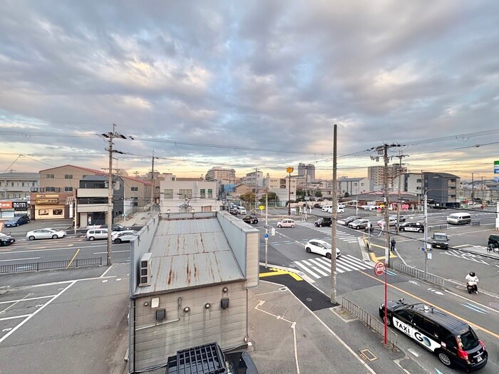 物件内観写真22　(室内からの展望)