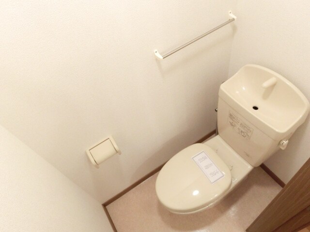 物件内観写真13　(トイレ)