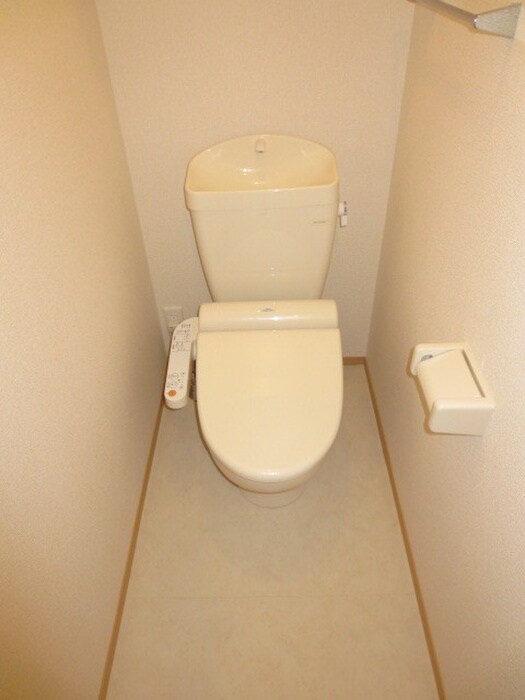 物件内観写真15　(トイレ)