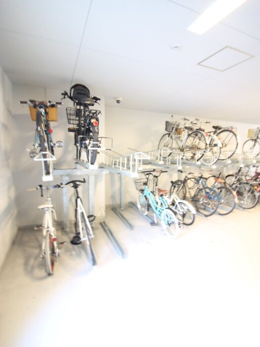 物件外観写真5　(駐輪場)