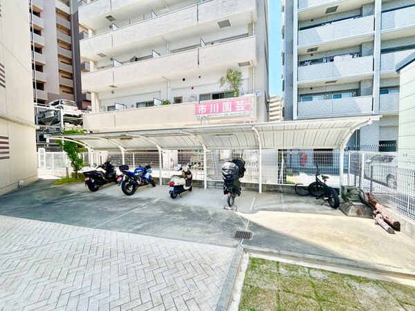 駐輪場