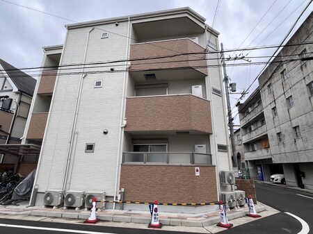 ピレーネ東本町外観写真