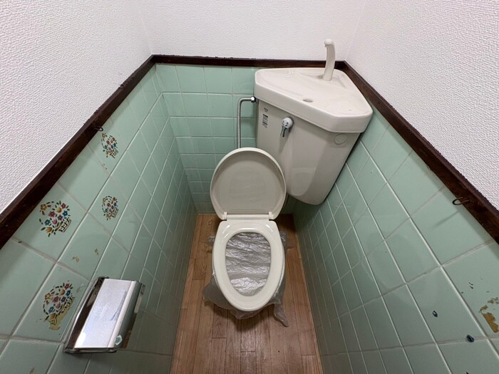 物件内観写真14　(トイレ)