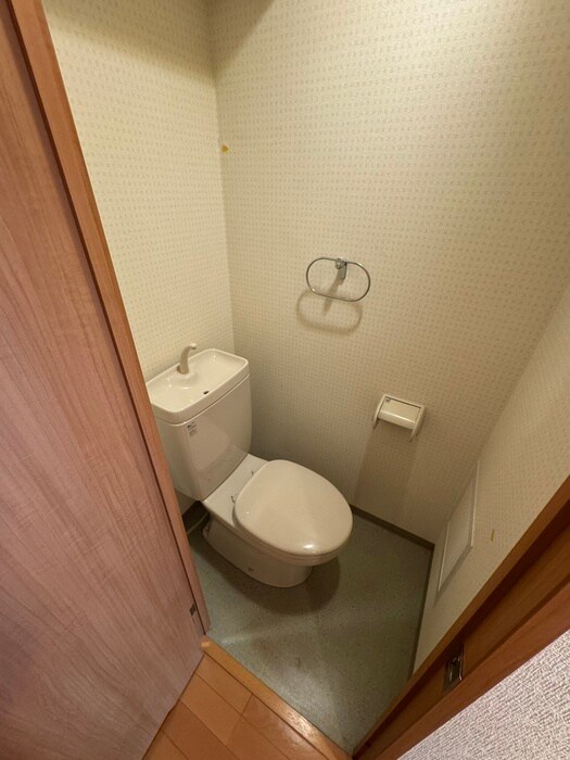 物件内観写真10　(トイレ)