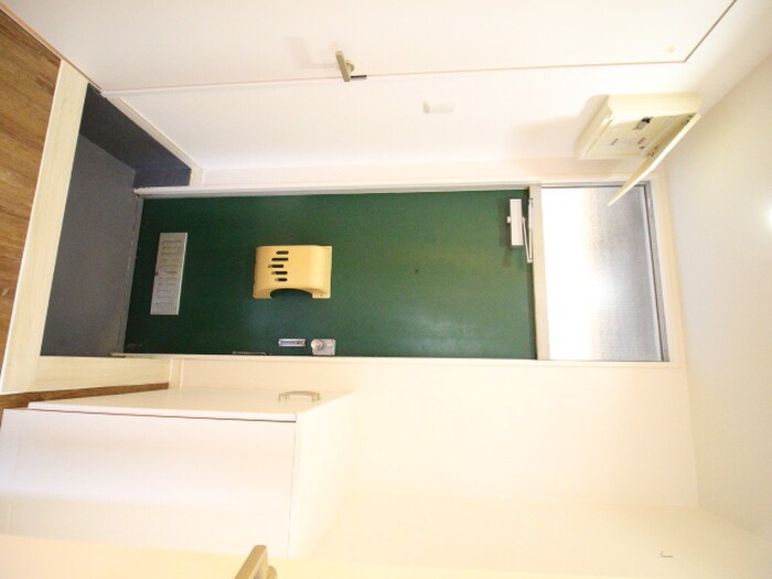 物件内観写真7　(玄関)