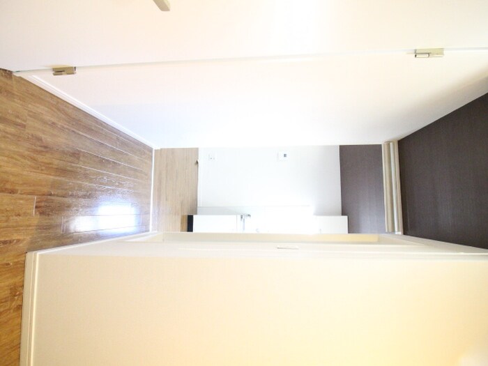 物件内観写真11　(廊下)