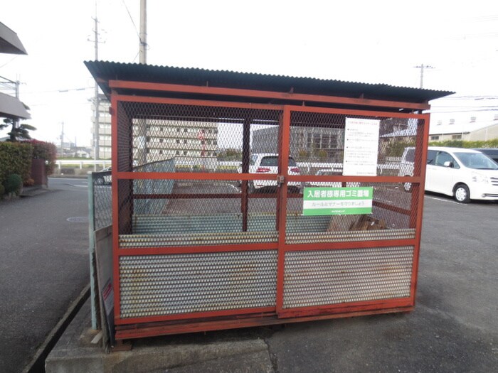 物件外観写真4　(建物設備)