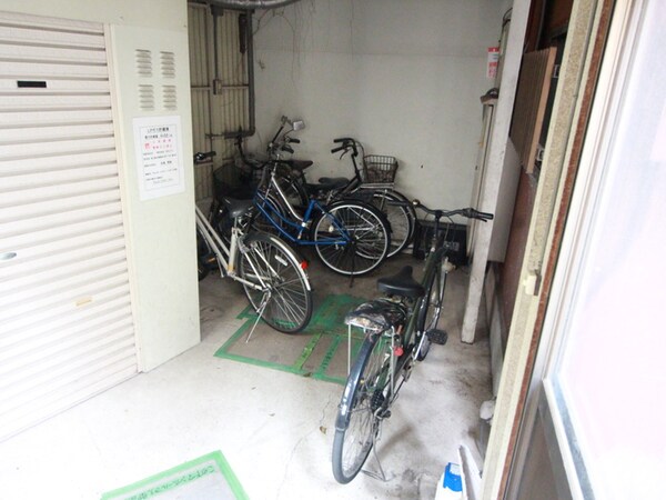 駐輪場
