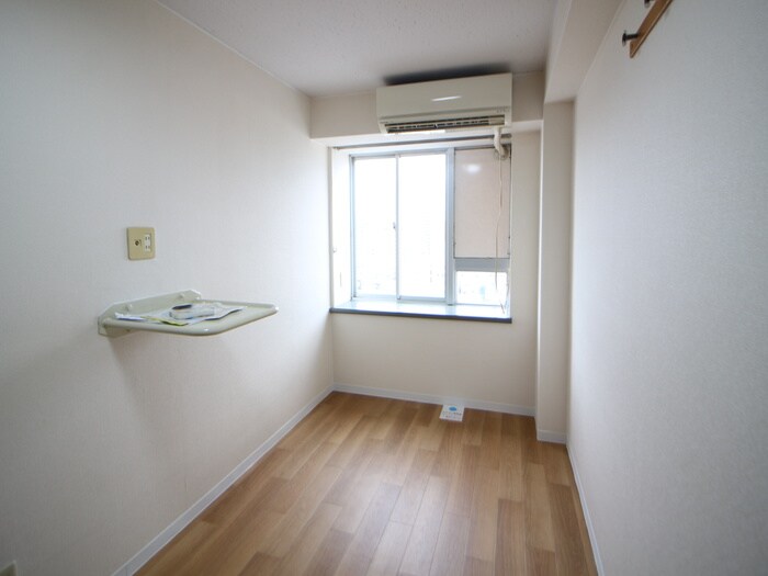 物件内観写真15　(居室)