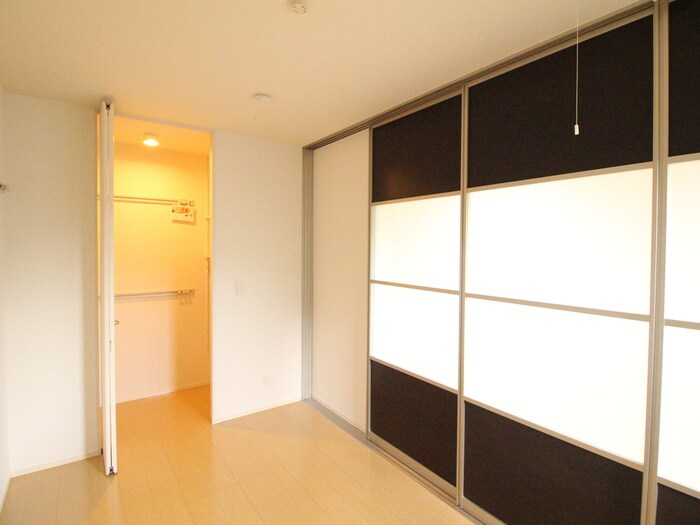 物件内観写真12　(居室)