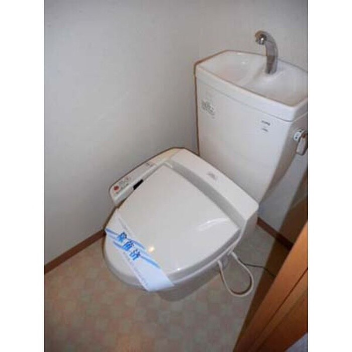 物件内観写真6　(トイレ)