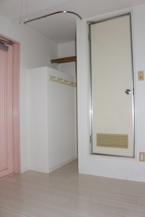 物件内観写真14　(居室)