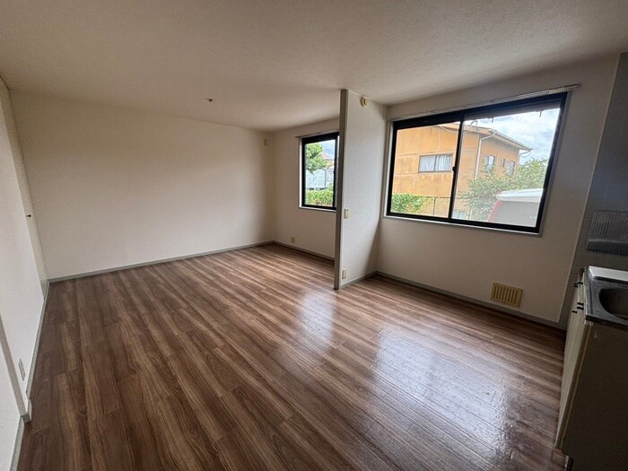 物件内観写真10　(居室)