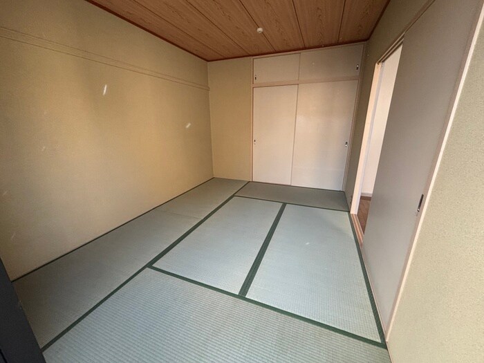 物件内観写真10　(居室)