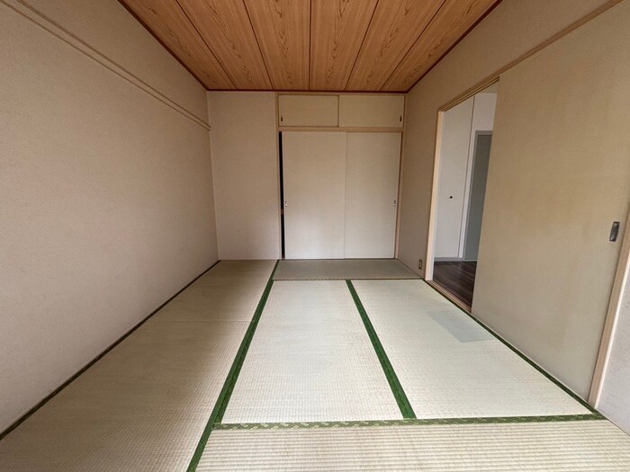 物件内観写真11　(居室)