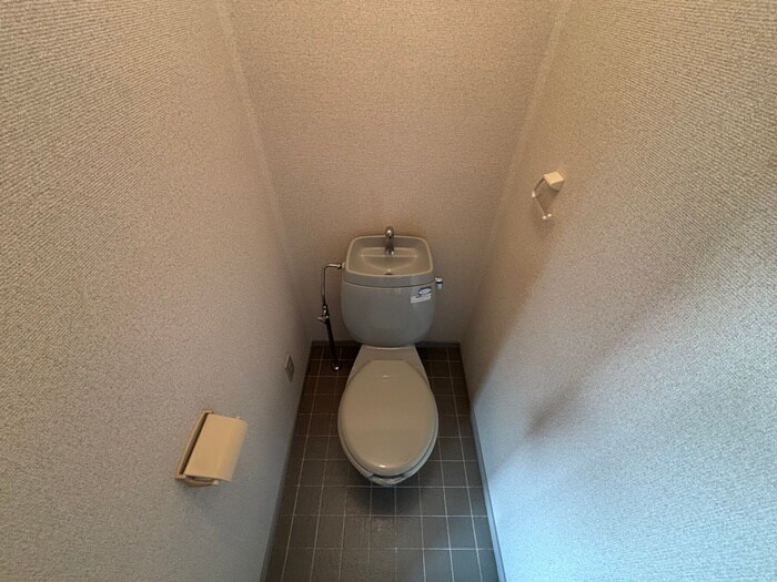 物件内観写真15　(トイレ)