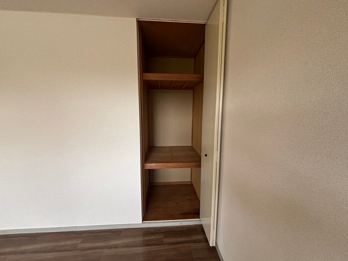 物件内観写真21　(収納)