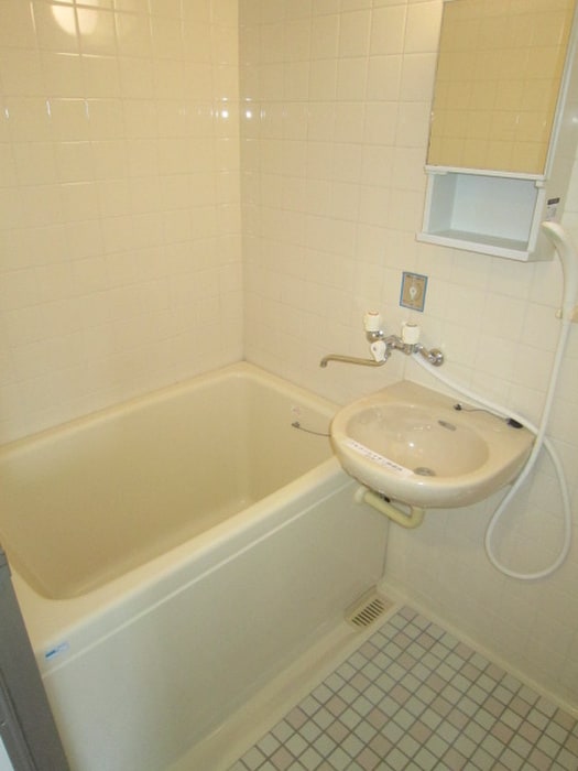 物件内観写真13　(バス／シャワールーム等)