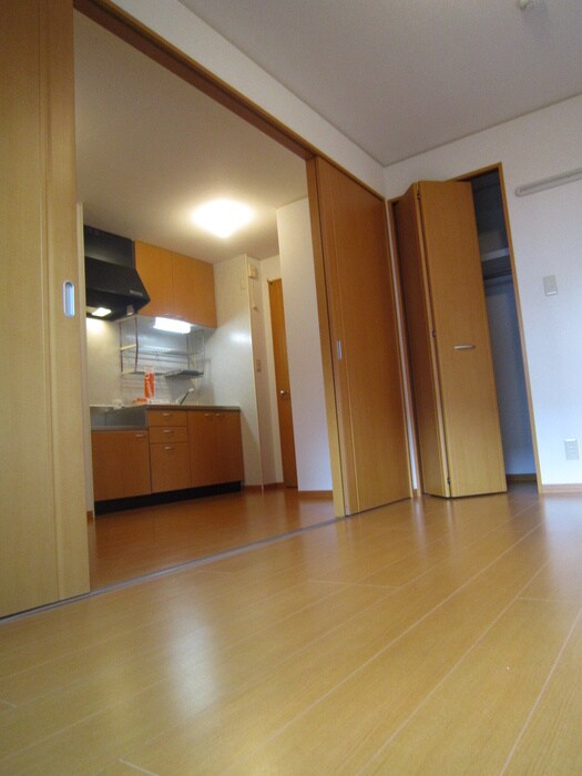 物件内観写真7　(居室)