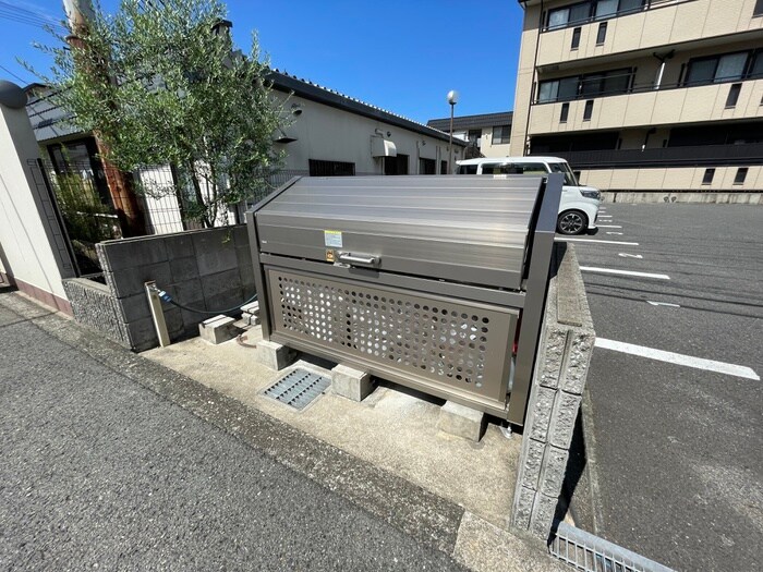 物件外観写真6　(建物設備)