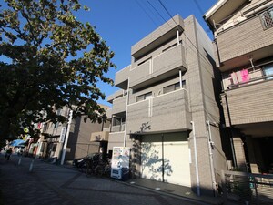 八幡屋ハイツ外観写真