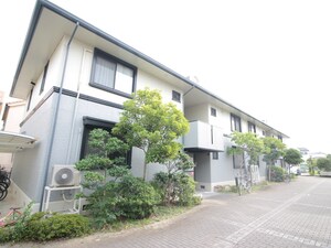 コーポラスツツミＢ棟外観写真