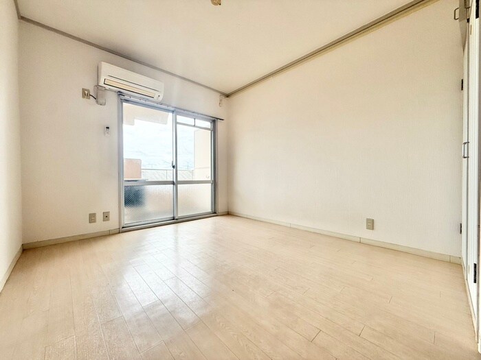 物件内観写真9　(居室)