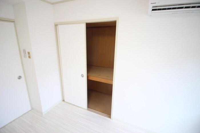 物件内観写真15　(収納)