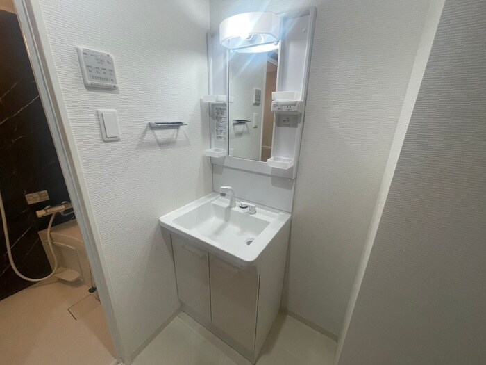 物件内観写真12　(洗面)