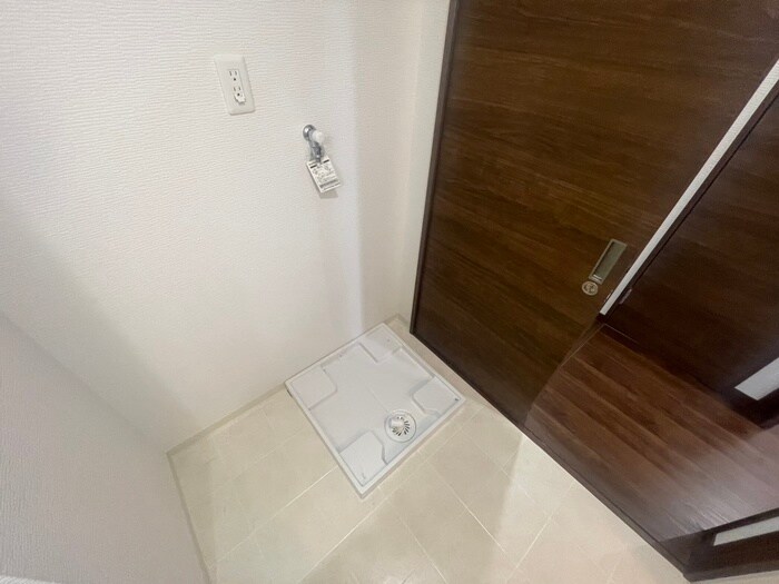 物件内観写真13　(洗濯機置場)