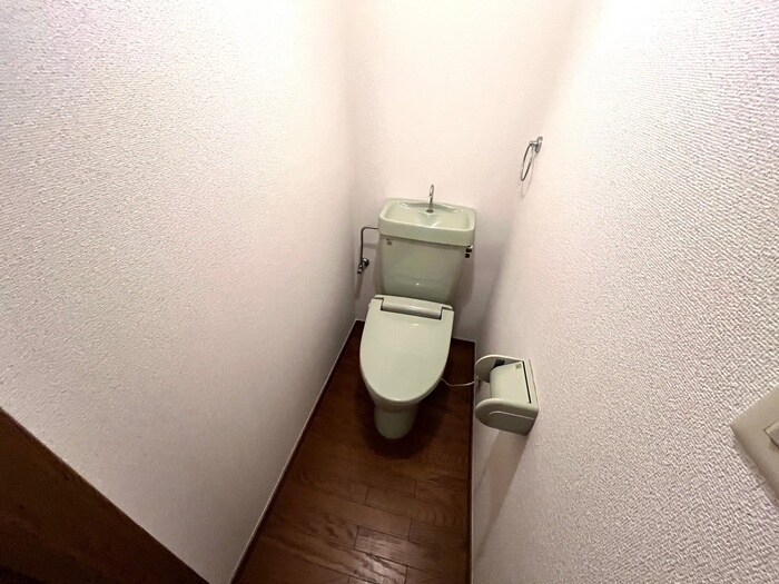 物件内観写真15　(トイレ)