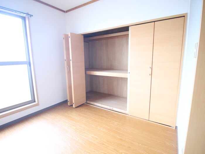 物件内観写真21　(収納)