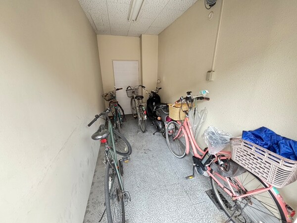駐輪場