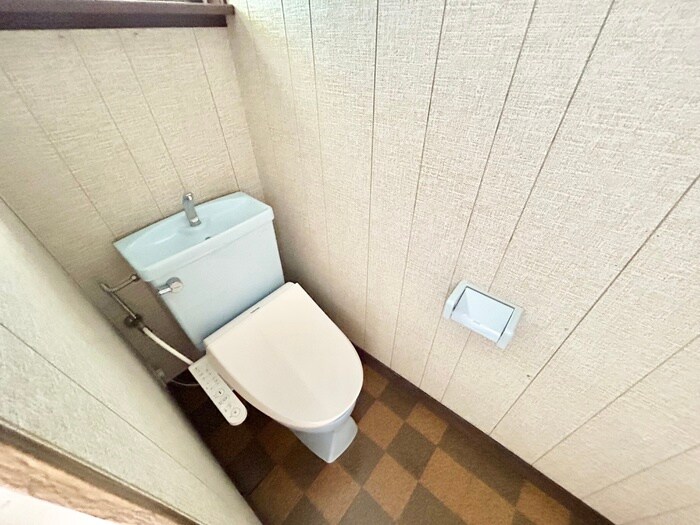 物件内観写真11　(トイレ)