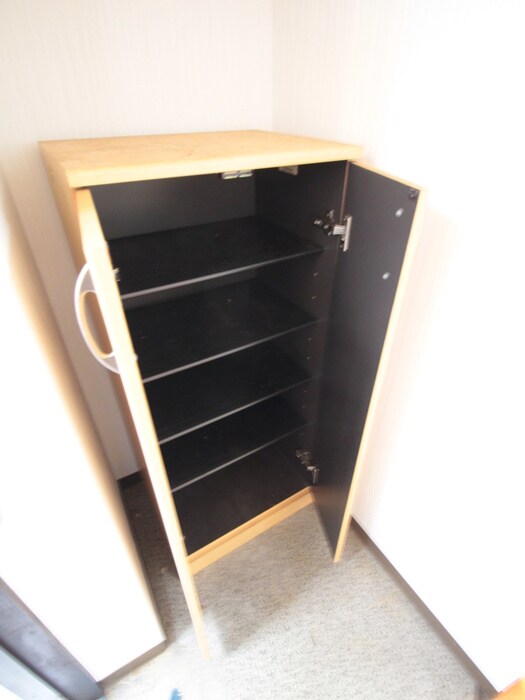 物件内観写真8　(靴箱)