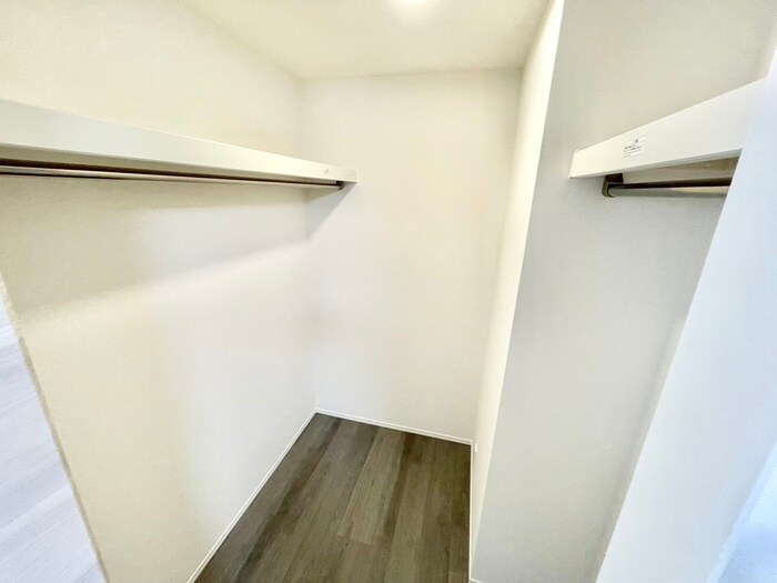 物件内観写真16　(収納)
