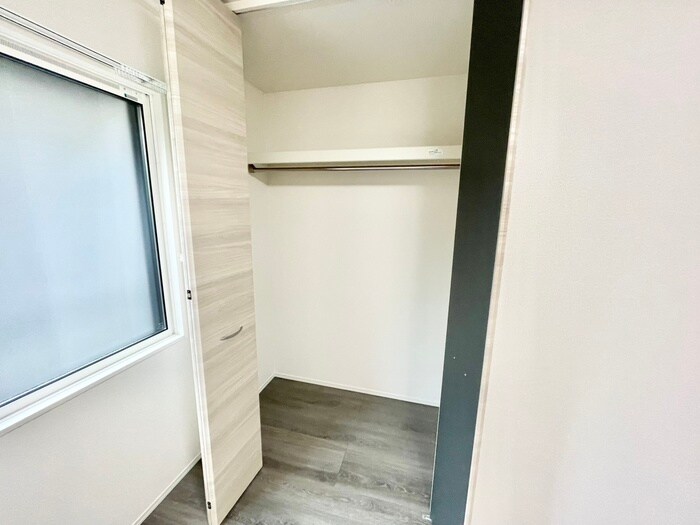 物件内観写真16　(収納)