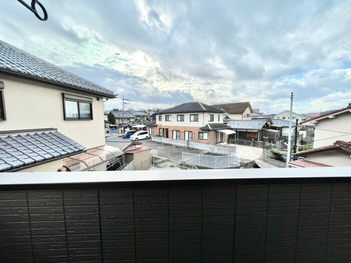 物件内観写真18　(室内からの展望)