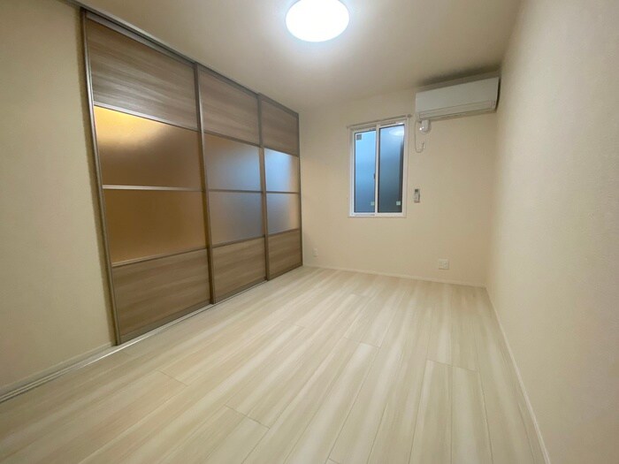 物件内観写真5　(居室)