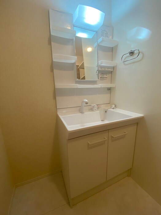 物件内観写真9　(洗面)