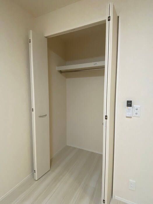 物件内観写真13　(収納)
